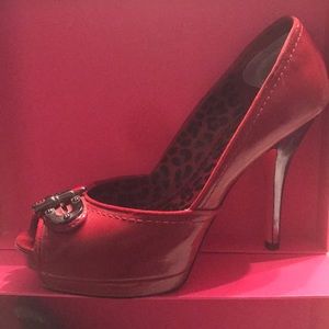 Bet set Johnson kittia red pat size 9 1/2